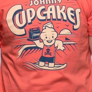 Johnny Cupcakes surfer Tee